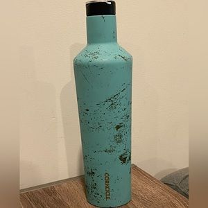 Corkcicle 25 Oz Water Bottle with flip top